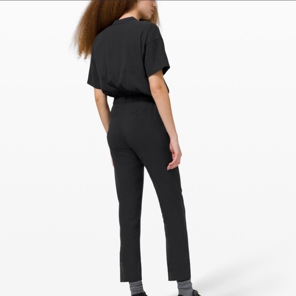🍋 NWT Lululemon Perfectly Poised Jumpsuit
Black 8 - Picture 10 of 15